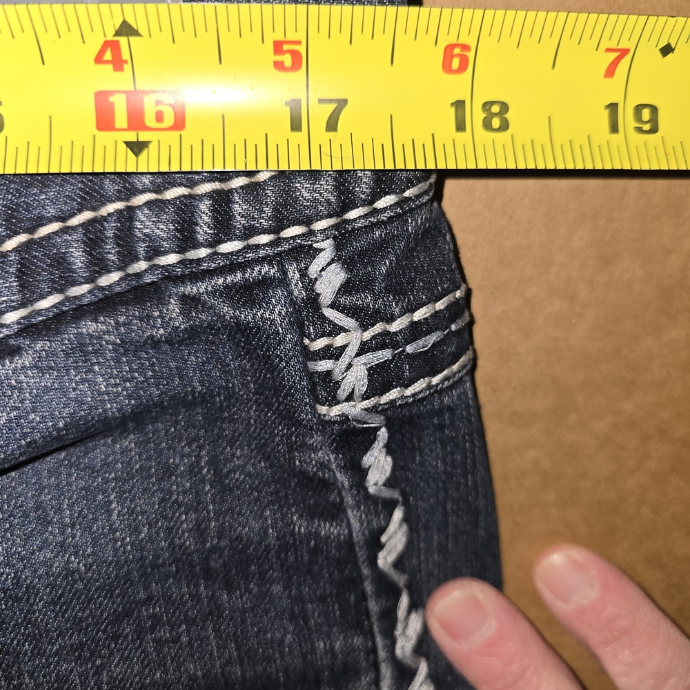 Maurices Stylish Blue Denim Jeans for Women Size 13/14 Plus Size.   116 - Picture 5 of 14